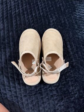 UGG women’s